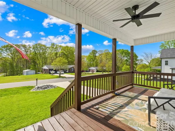 3240 Hoffman Acres St, Lincolnton, NC 28092
