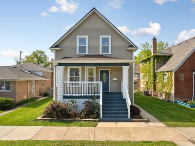 5653 W Byron St, Chicago, IL, 60634