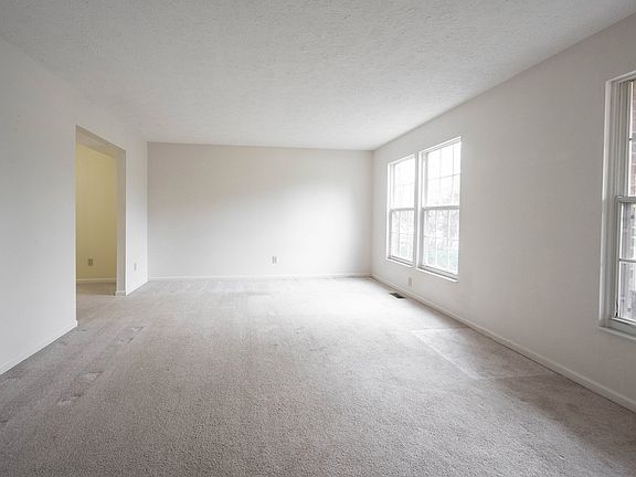 3rd image of 12583 Wolford Dr