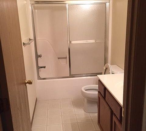 1 bathroom