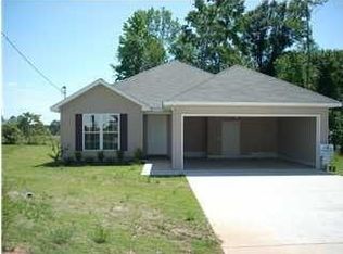 12356 S Pointe Dr, Moundville, AL 35474