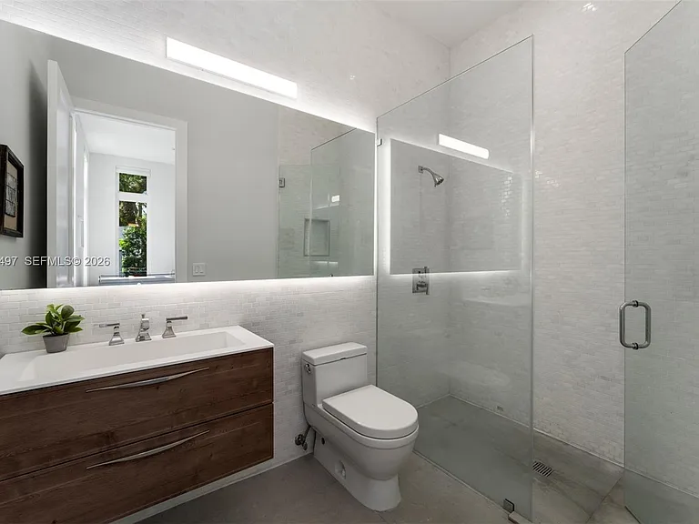 11275 SW 64th Ave — Photo 32