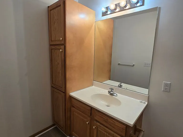 512 Harding St — Photo 14