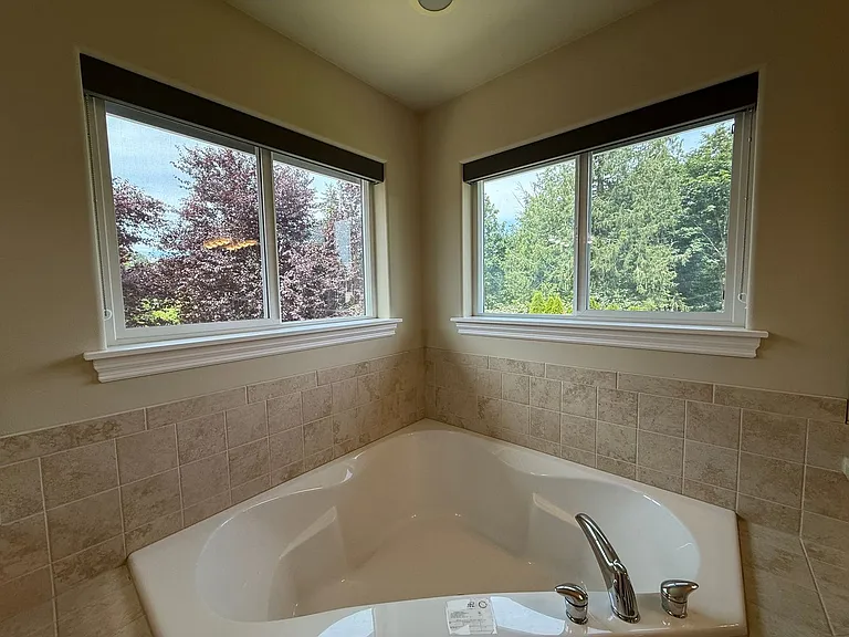123 148th Pl SW — Photo 24