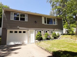 704 Main Rd N, Hampden, ME 04444