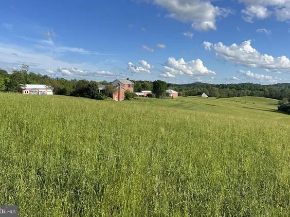 3542 Slate Mills Rd, Sperryville, VA 22740