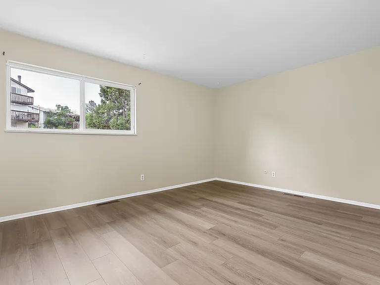 3849 Mariposa St — Photo 11