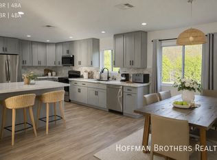 6001 Corbin Ave, Tarzana, CA 91356
