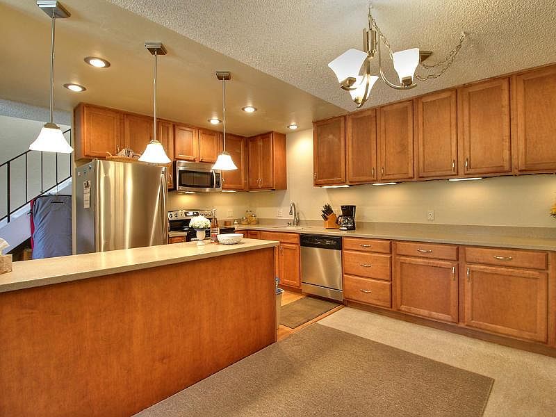 1st image of 320 Auburn Way APT 29
