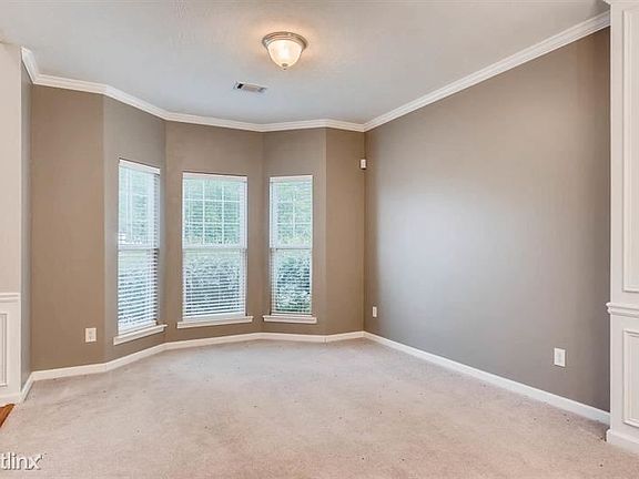 2nd image of 942 Ashton Park Dr