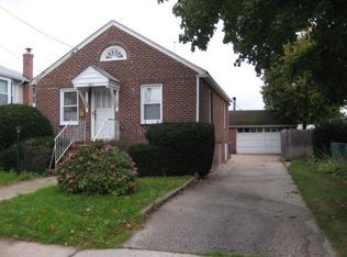 1802 Franklin Ave, East Meadow, NY 11554