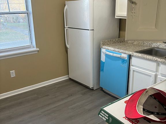 5th image of 1721 Highland Way APT D