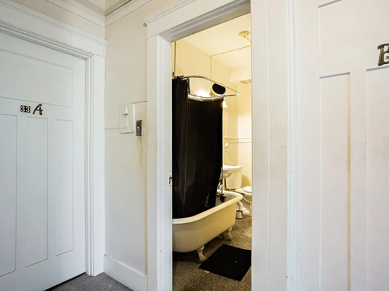 304 Bell St #33C — Photo 7
