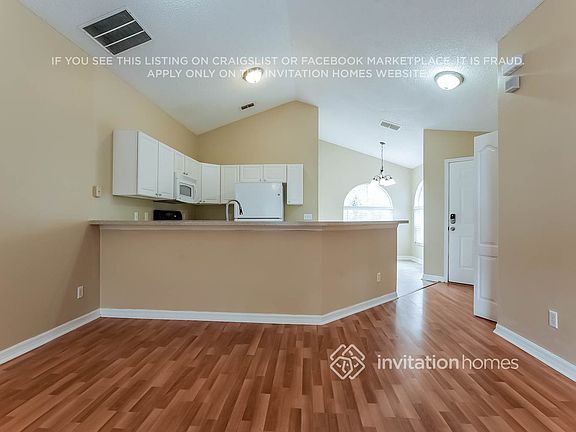 4th image of 27 Parkview Heights Blvd