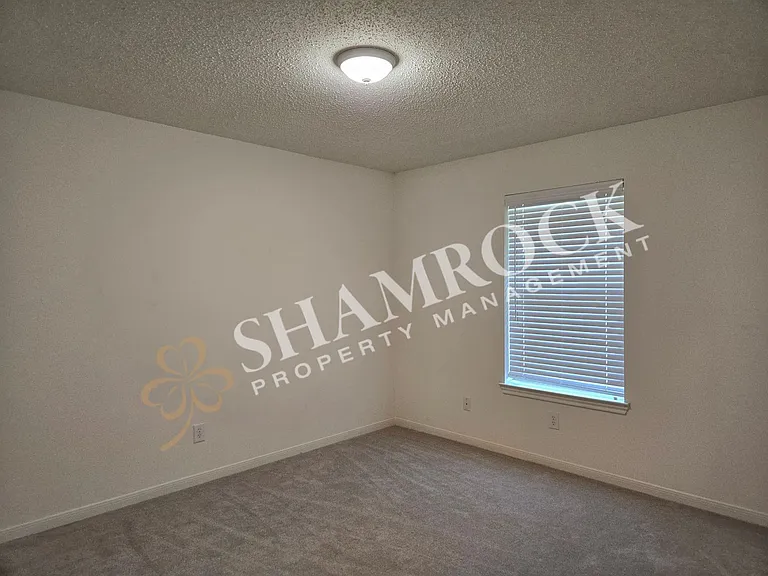 1024 Parkview Cir — Photo 14