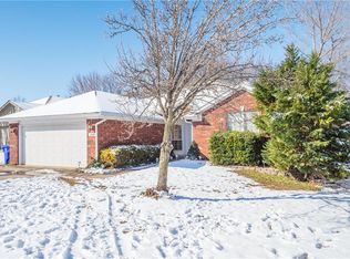 108 Mountain Oaks Dr, Norman, OK 73071