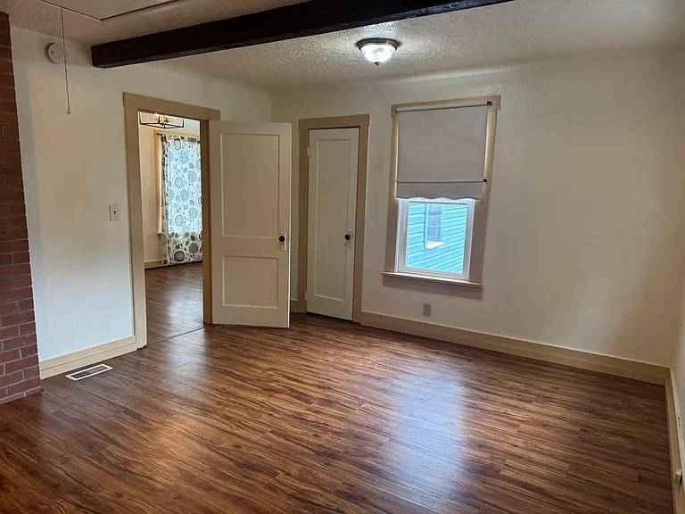1130 Ellinor Ave — Photo 15