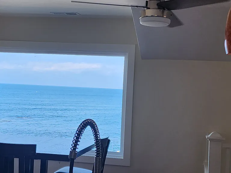 319 Ocean View Blvd — Photo 2