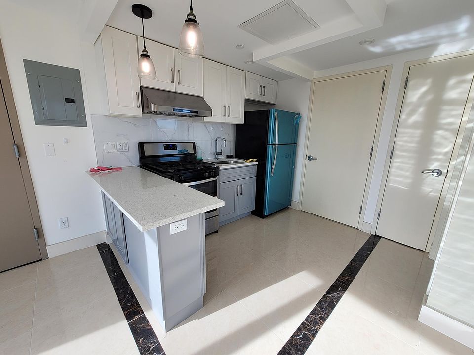 1st image of 13735 Elder Ave #407