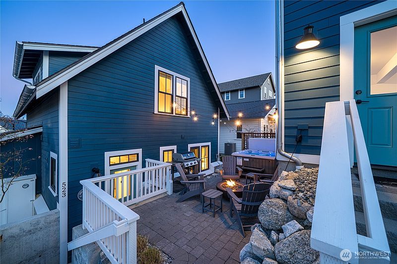 5th image of 523 Mackinaw Lane