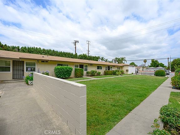 3rd image of 4032 W Valencia Dr