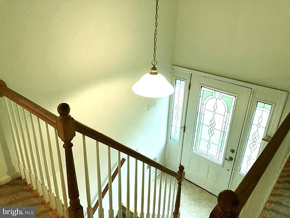 4th image of 236 Tremont St