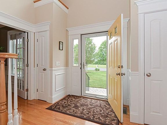 4th image of 57 Magill Dr