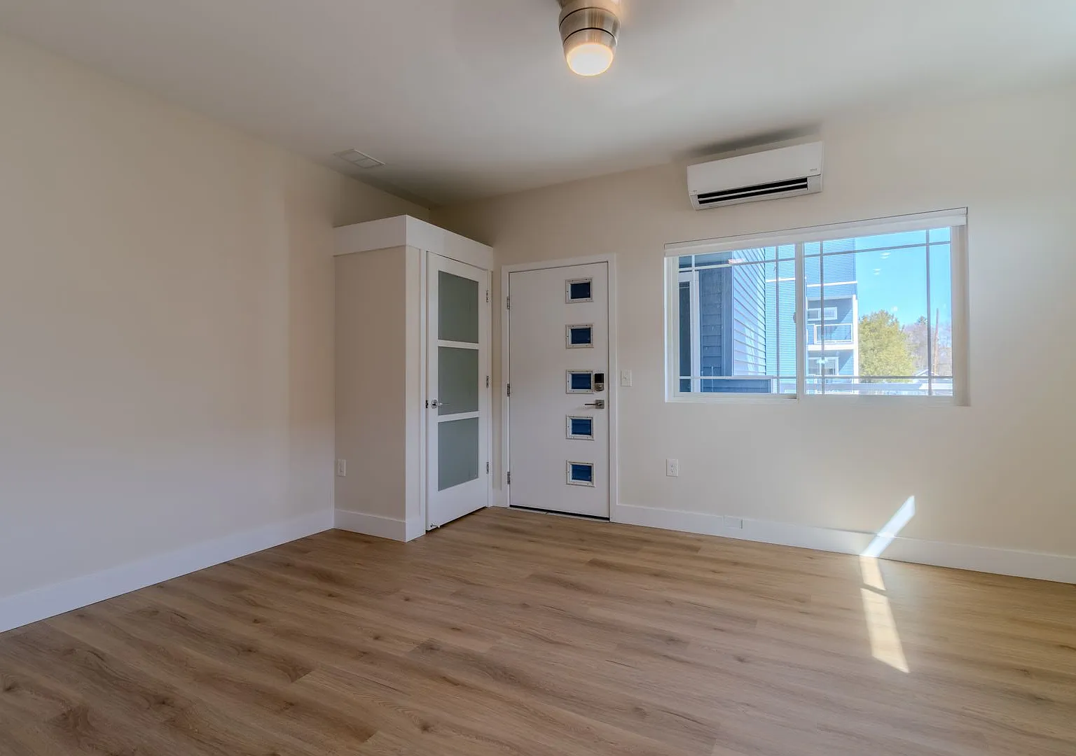 1 Bed 1 Bath in Downtown Traverse City — Photo 3