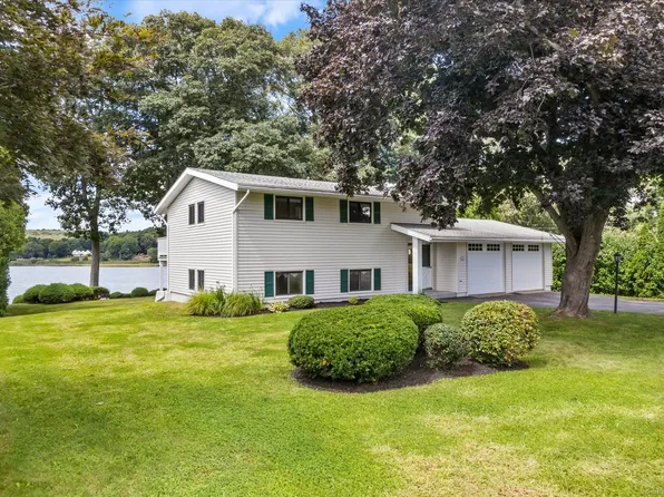 30 Riverbend Drive, Stonington, CT 06355