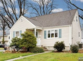 211 Cooper Ave, Dumont, NJ 07628