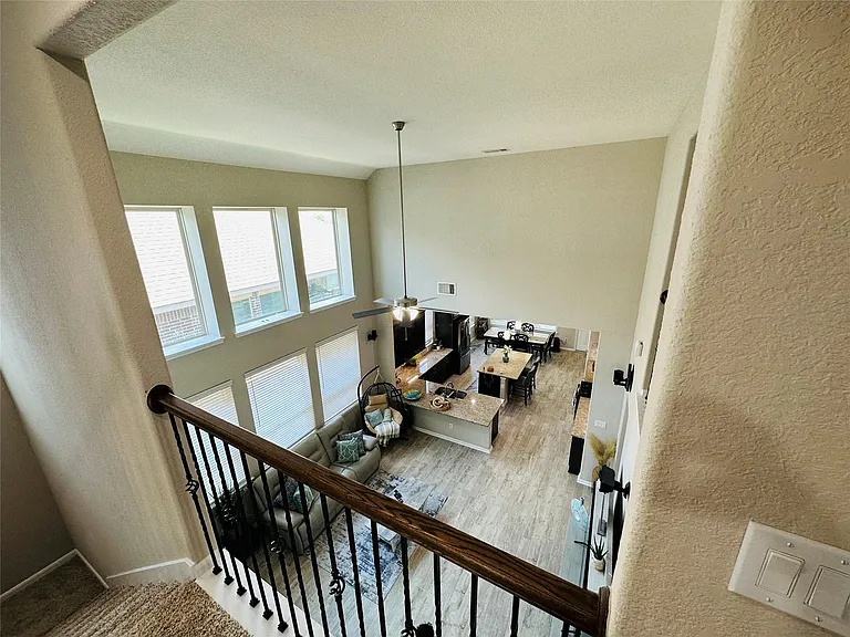 19619 Lake Bosque Dr — Photo 39
