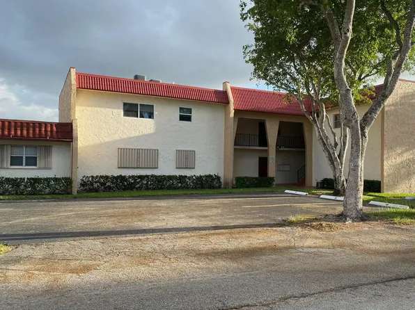 128 Lake Carol Drive, West Palm Beach, FL 33411