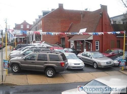 2nd image of 402 S Prince St