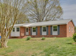 55 Sandra Dr, Newport News, VA 23608