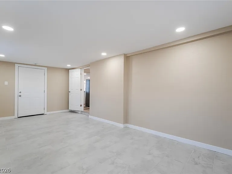 5402 Tahoe Dr — Photo 22