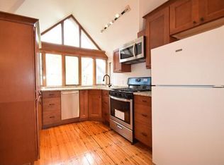 23 Dwight St #A, Brookline, MA 02446