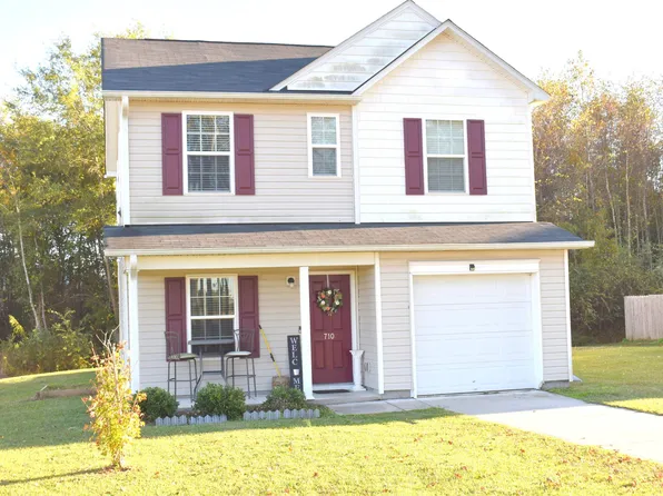 710 N Saratoga St, Stantonsburg, NC 27883