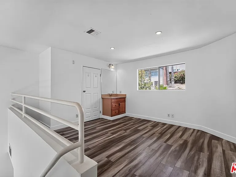 3712 Evans St #7 — Photo 9
