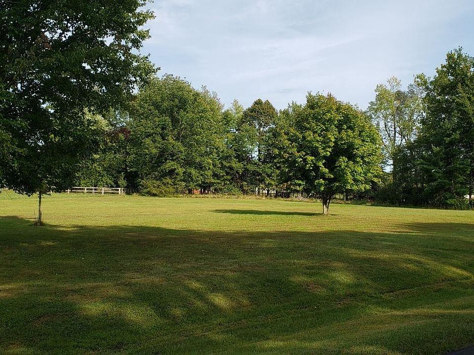1st image of 316 Commanchee Dr