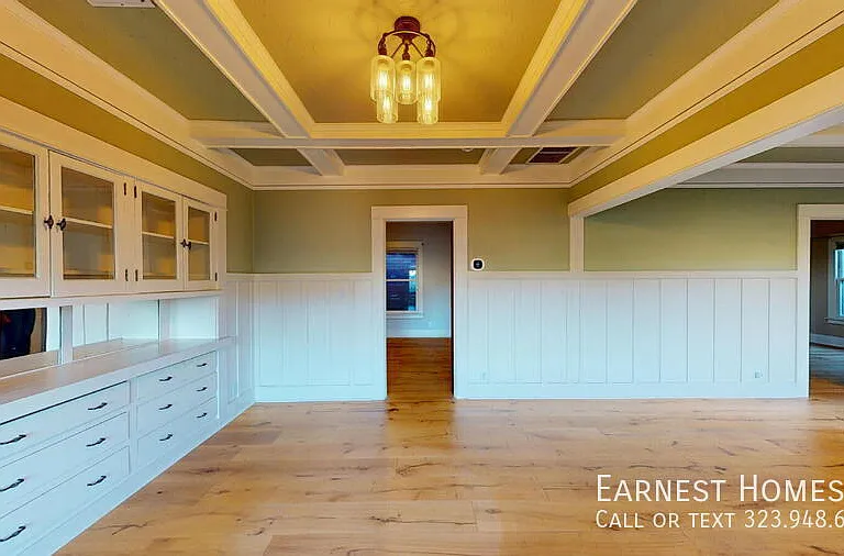 2256 Ewing St — Photo 9