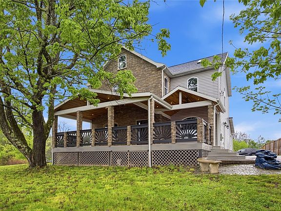 2nd image of 3745 Saxonburg Blvd