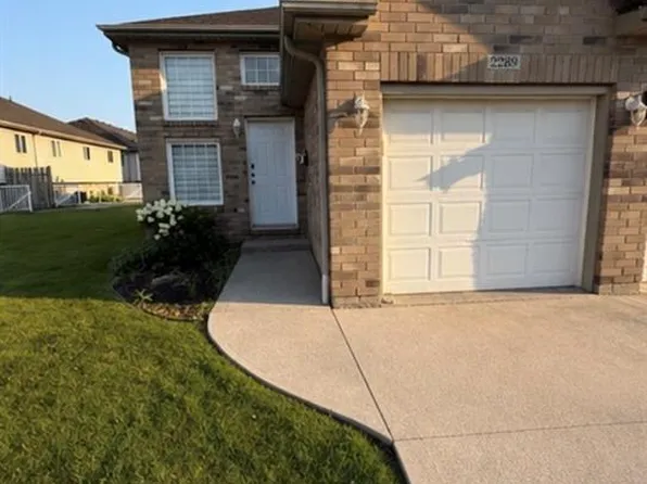2289 Bethlehem Ave, Windsor, ON N9E 4W9
