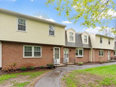 4 Nichols St UNIT 3, Holden, MA, 01522
