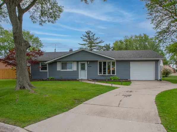 7933 Taney Pl, Merrillville, IN 46410