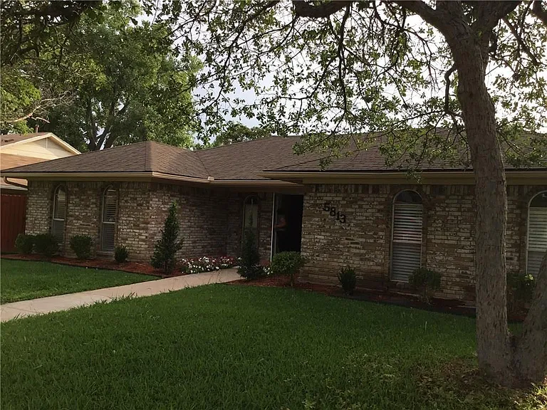 5813 Bobbie Ln — Photo 3