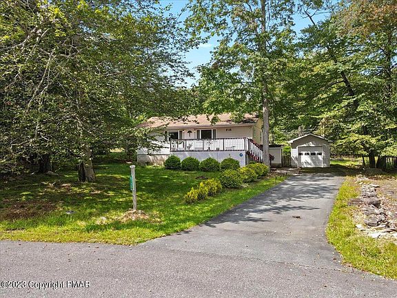 3rd image of 6132 Boardwalk Dr