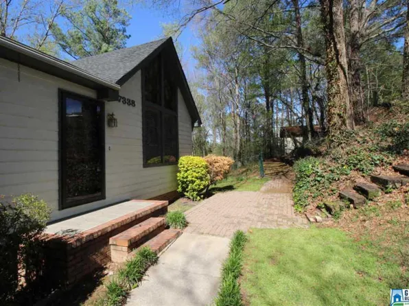 7338 Thomas Hall Dr, Trussville, AL 35173