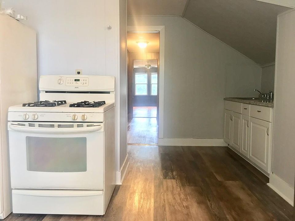 1st image of 29 Madison Ave #3