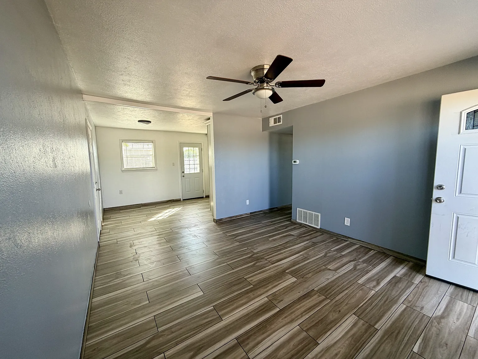 4213 Dixon Street - 1 — Photo 4