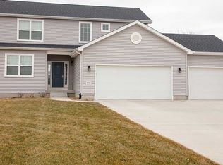 5338 Lafayette Rd, Elk Run Heights, IA 50707